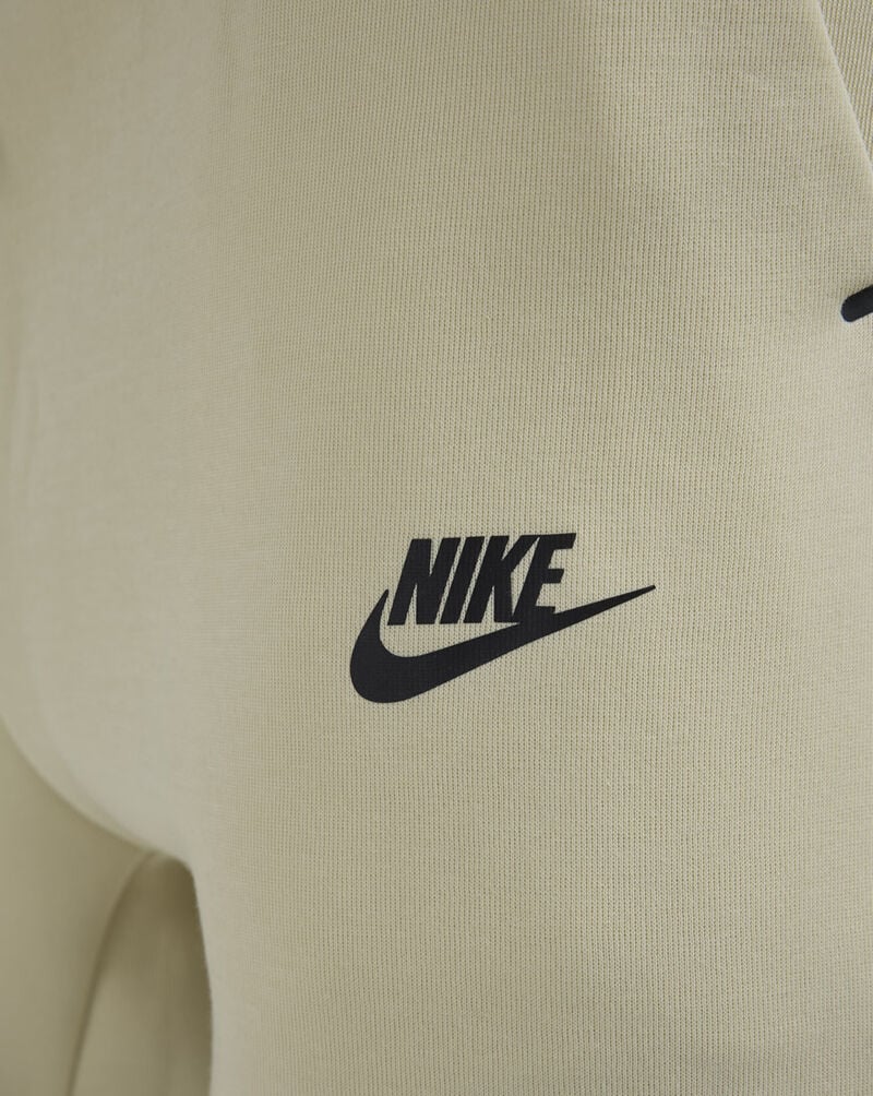 Pantalón Nike Tech Beige