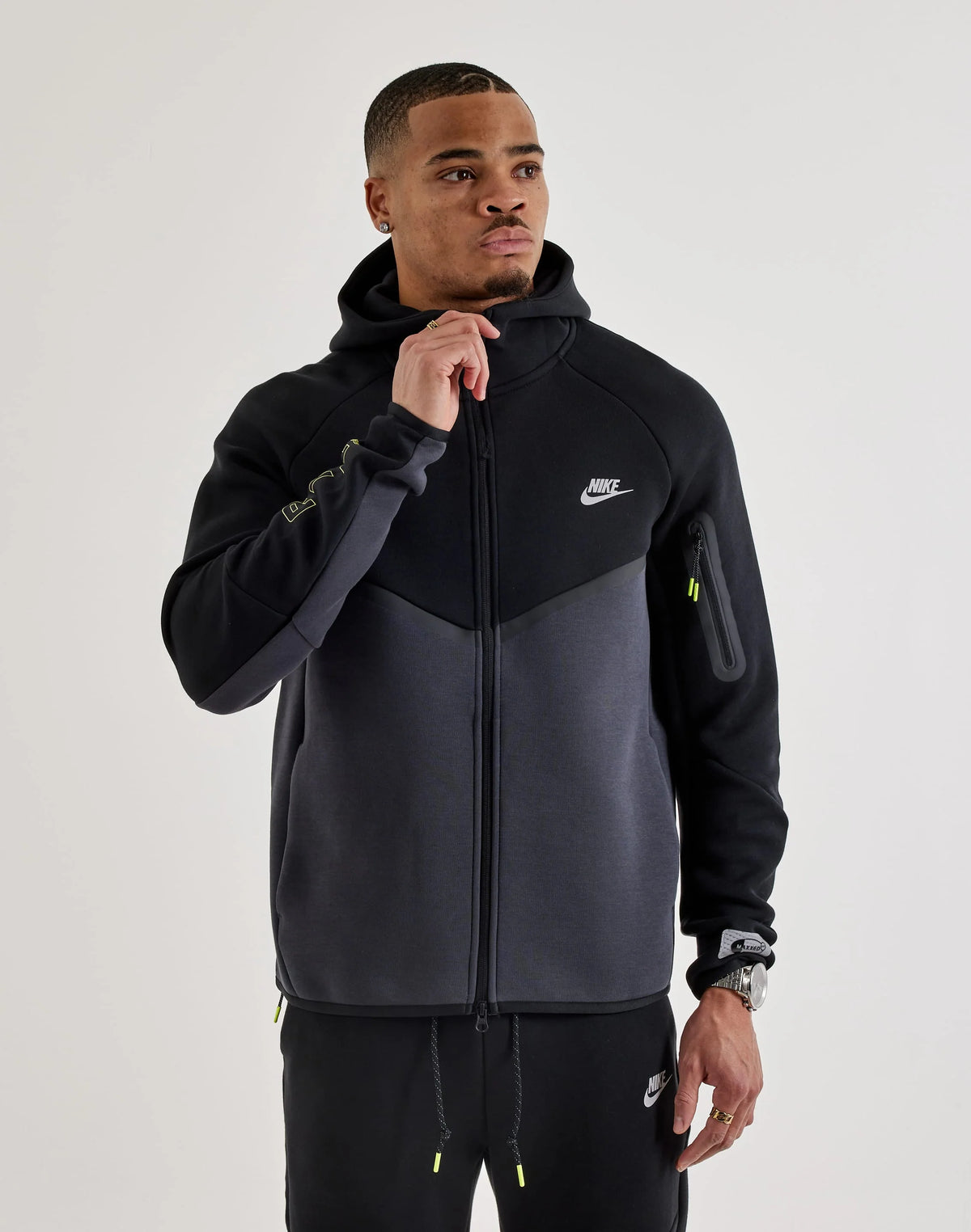 Campera Nike Tech Full-Zip Air Max