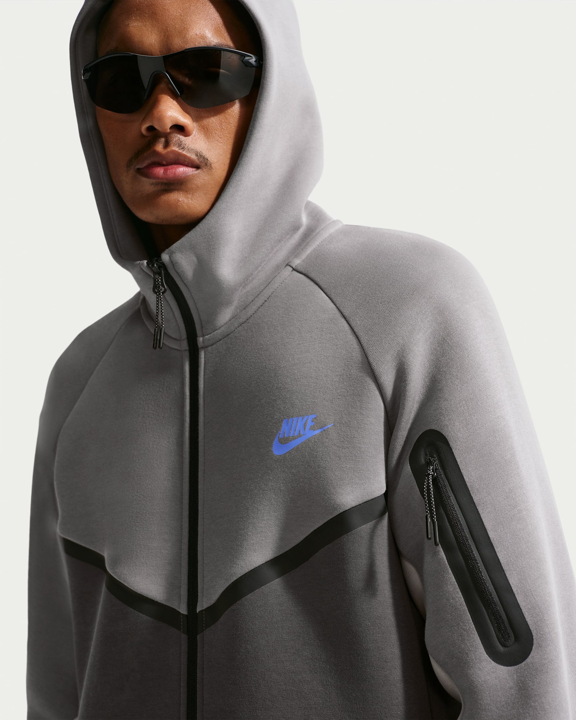 Campera Nike Tech Grey