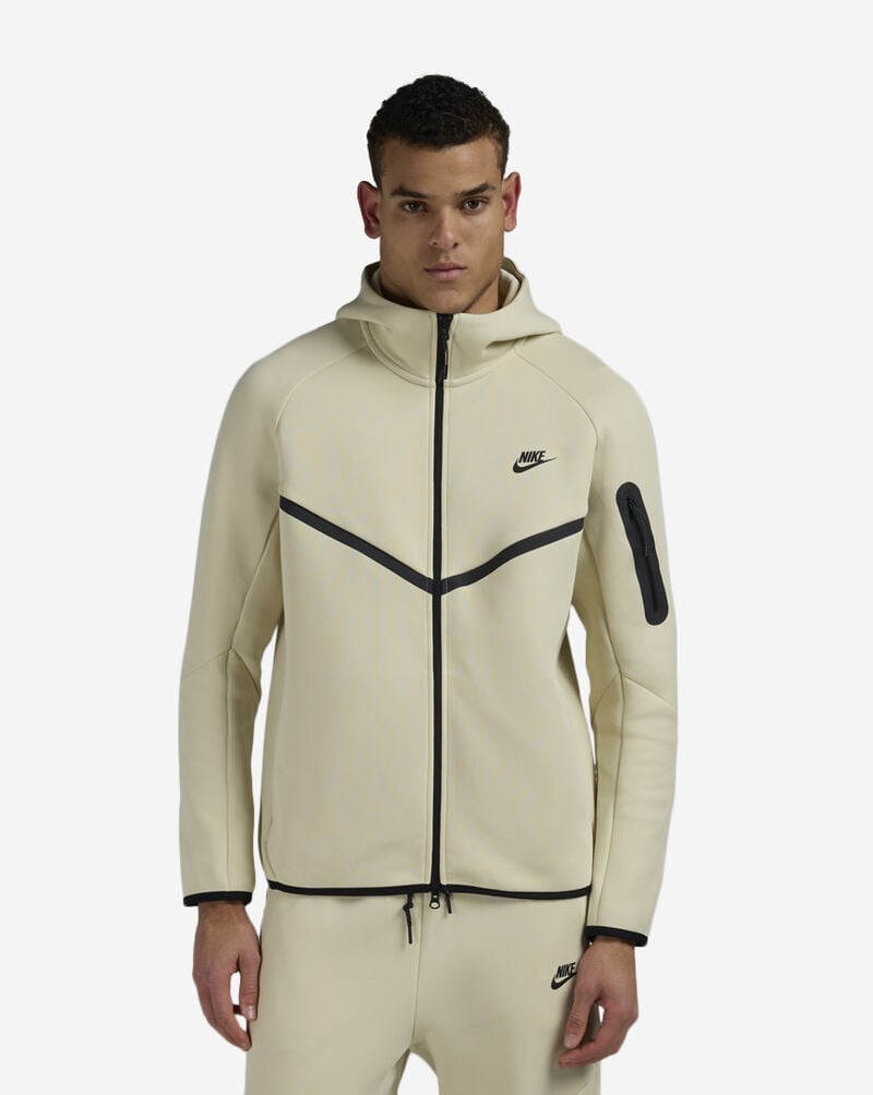 Campera Nike Tech Beige
