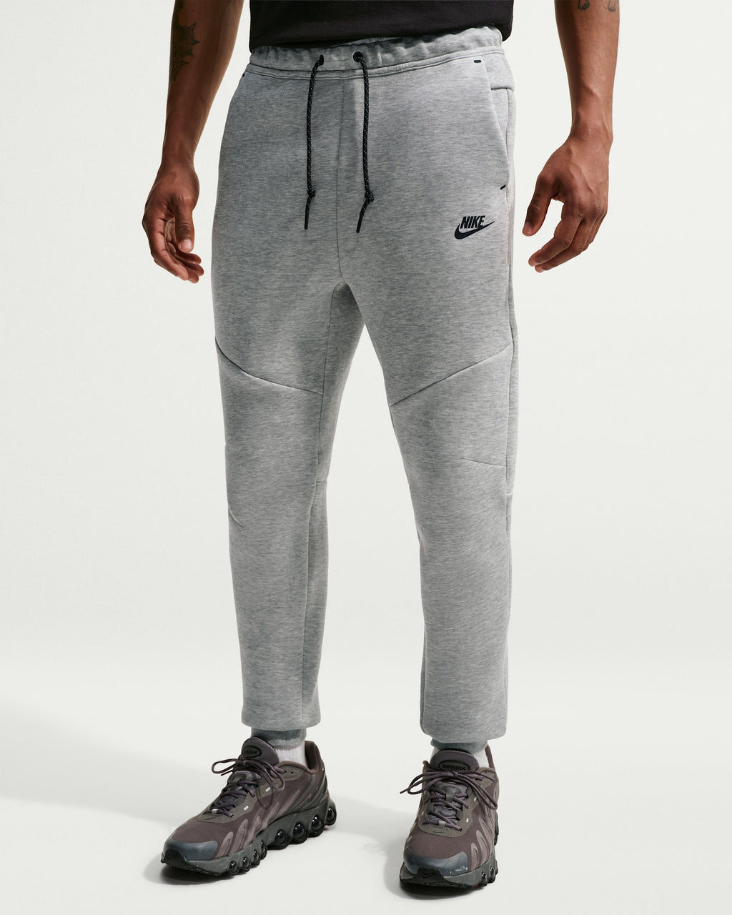 Pantalón Nike Tech